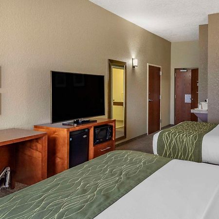Comfort Inn & Suites Cheyenne Bagian luar foto