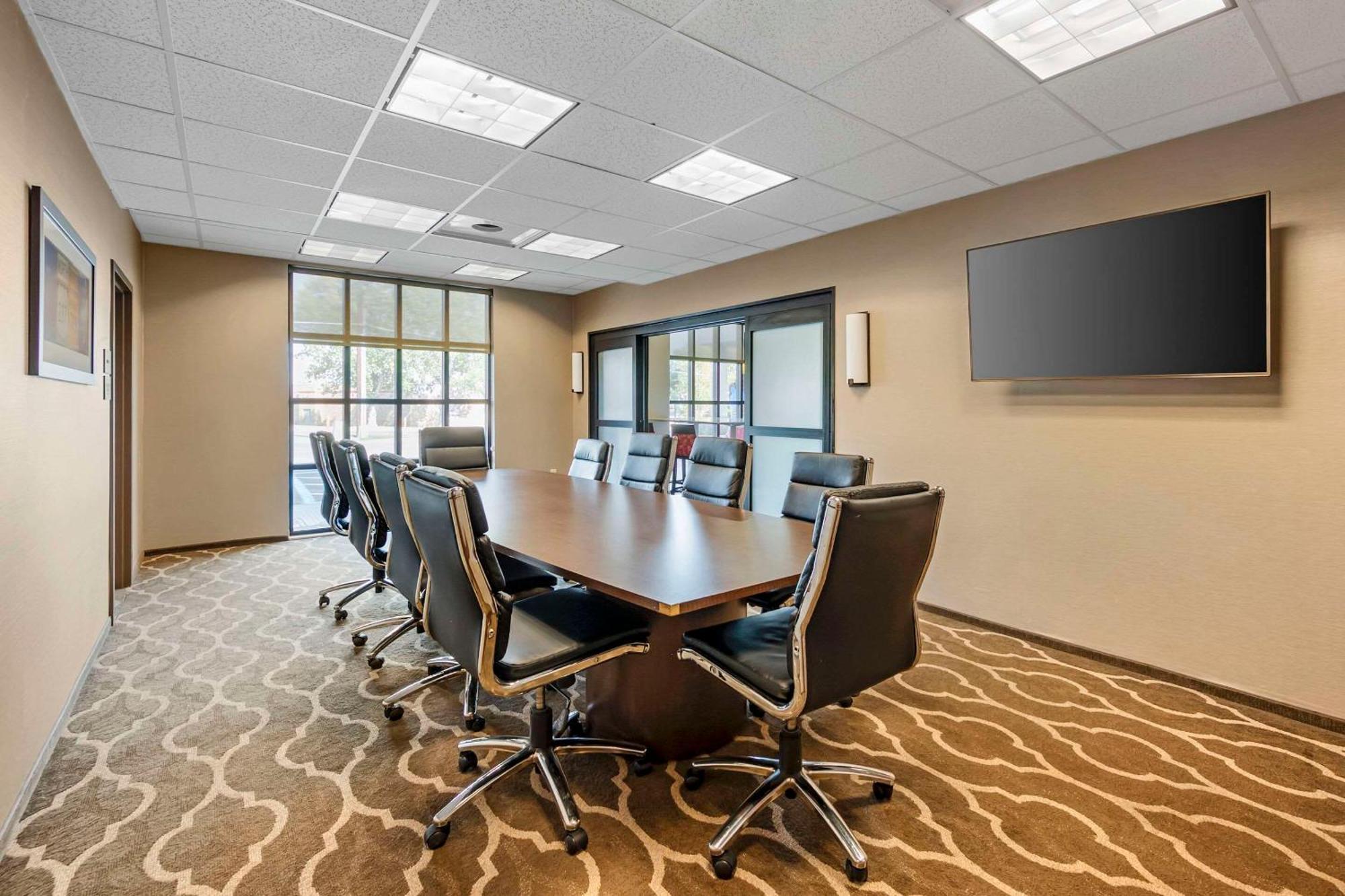 Comfort Inn & Suites Cheyenne Bagian luar foto