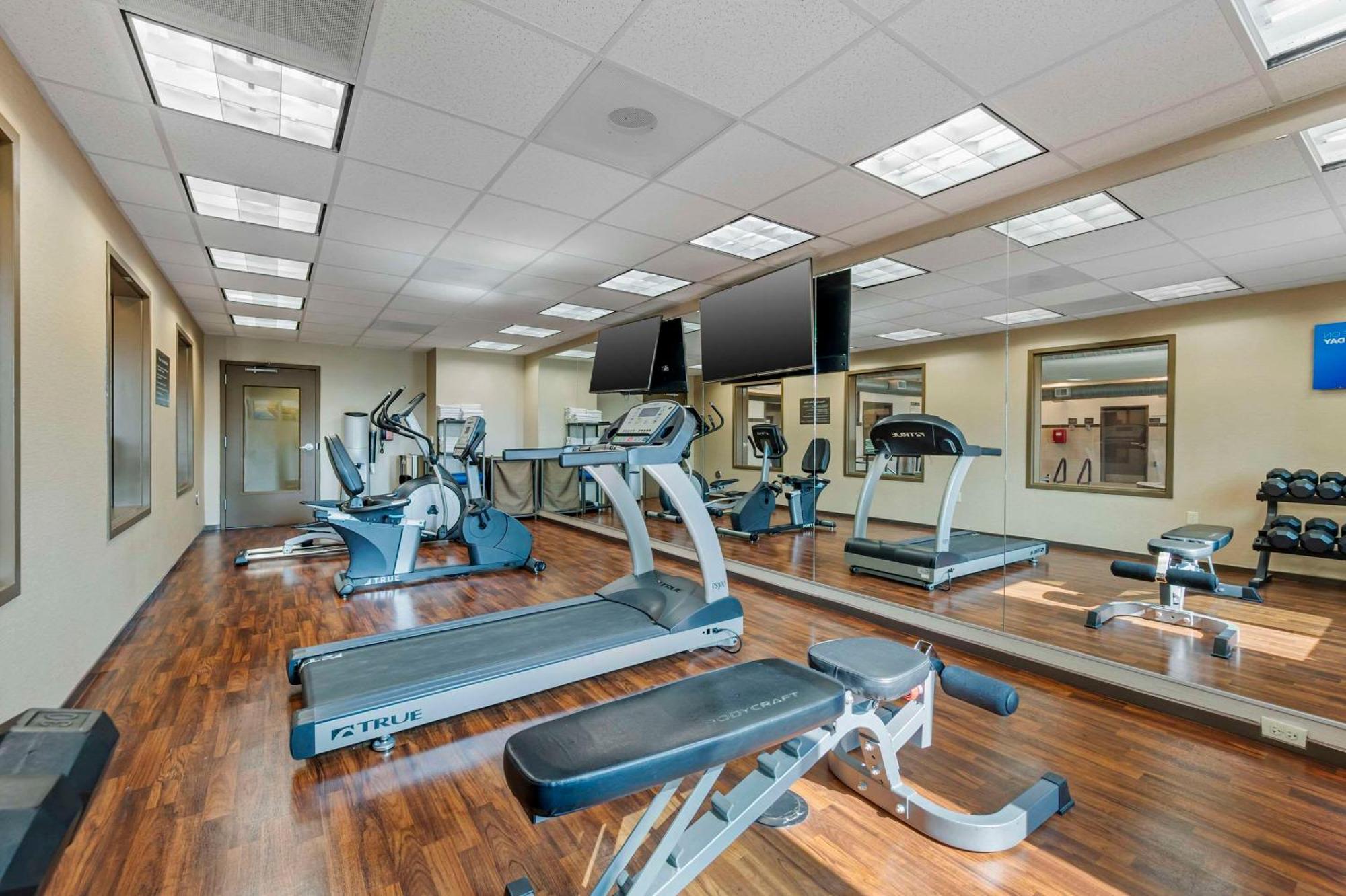 Comfort Inn & Suites Cheyenne Bagian luar foto